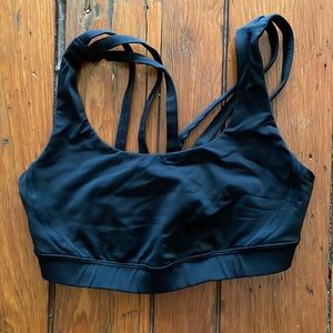 Lulu Lemon Energy Strappy Bra size 6